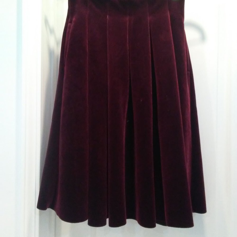 Maje wine colored pleated skirt
